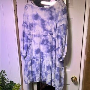 Tie-Dye Long Sleeve Dress